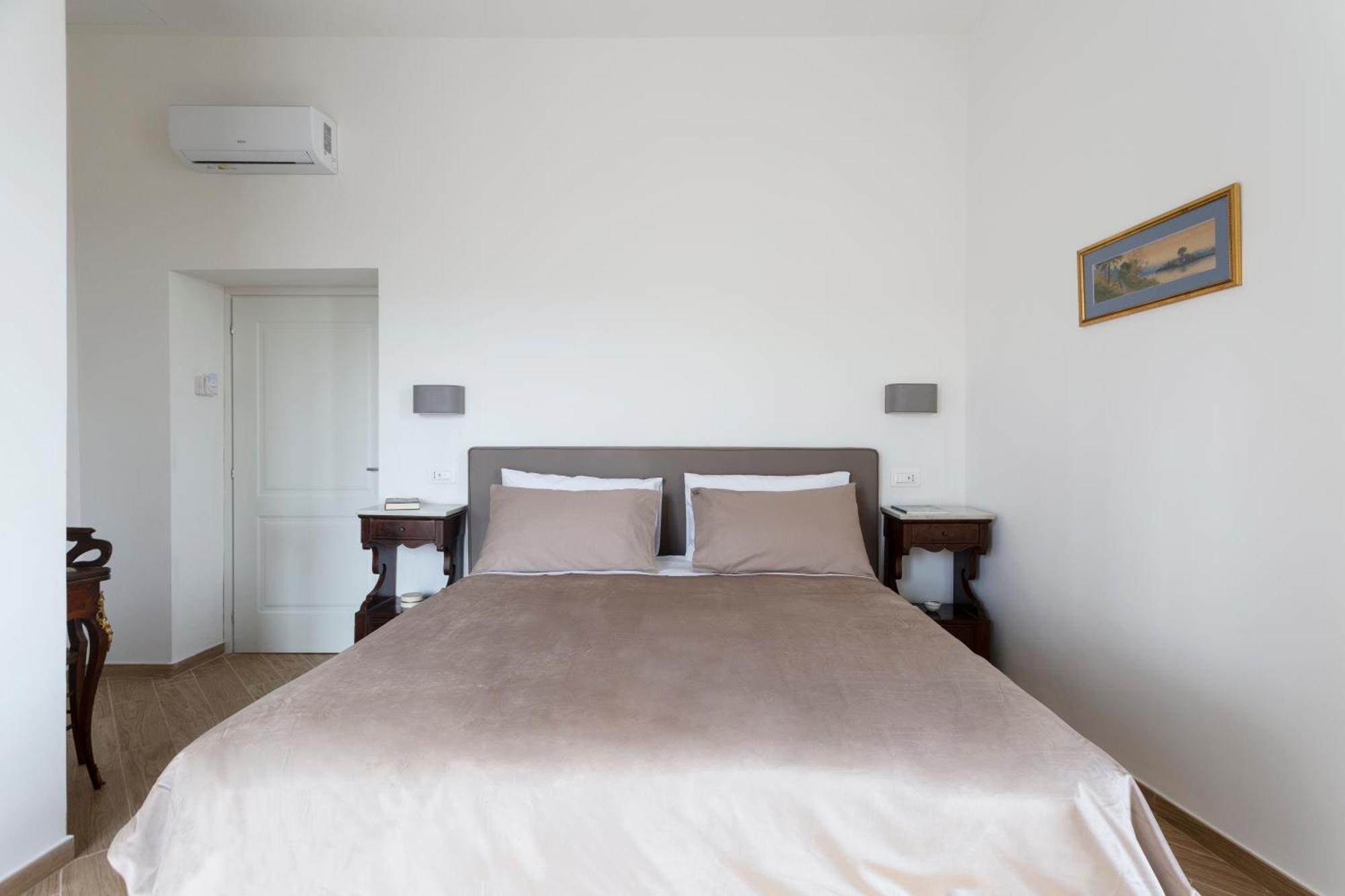 Residenza 33 Hotell Napoli Eksteriør bilde